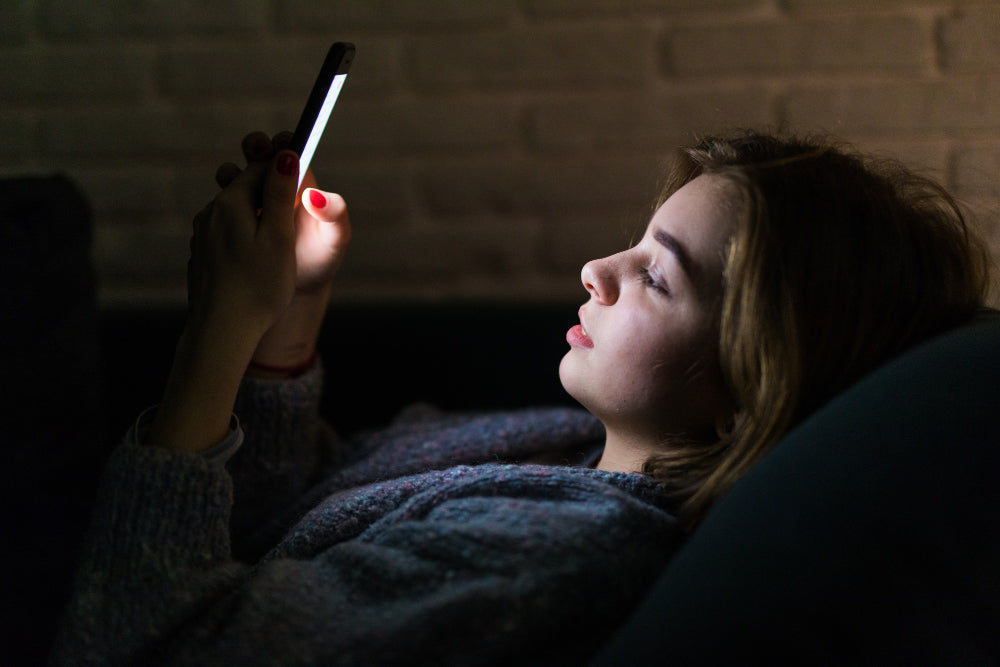 Your Teenagers Are At Risk From Dry Eye Too - Parents Beware