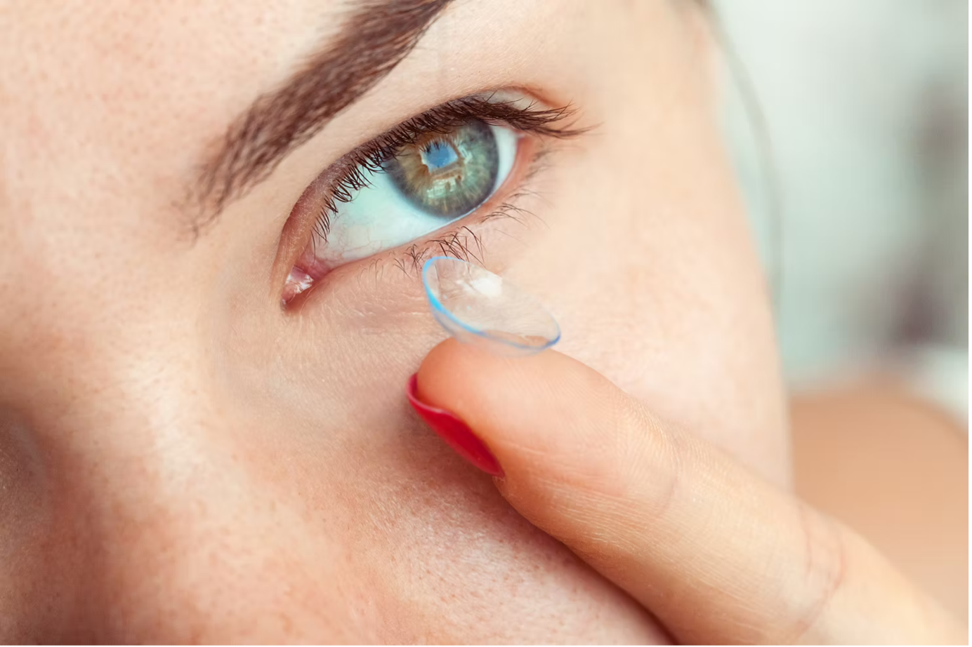 Can I still wear contact lenses if I have dry eye?